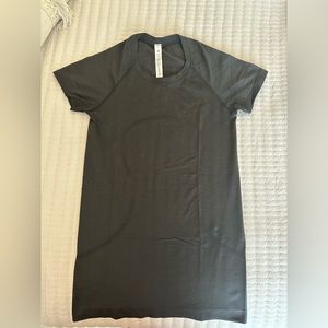 Lululemon Swiftly tech